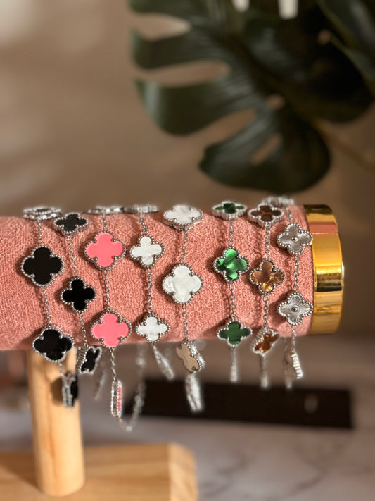 V-C Four Leaf Bracelet